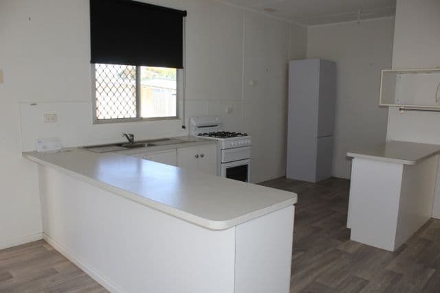 4 Cassia Crescent, Kambalda West WA 6442, Kambalda West - Thumbnail 2
