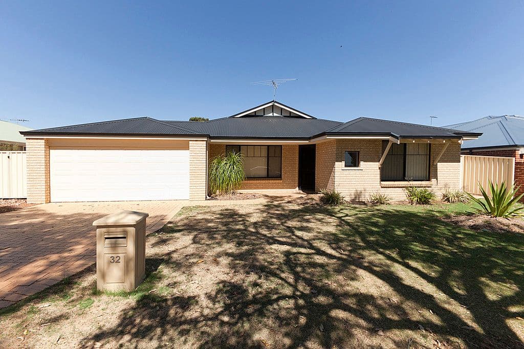 32 Weld Road, Swan View WA 6056, Swan View - Image 1