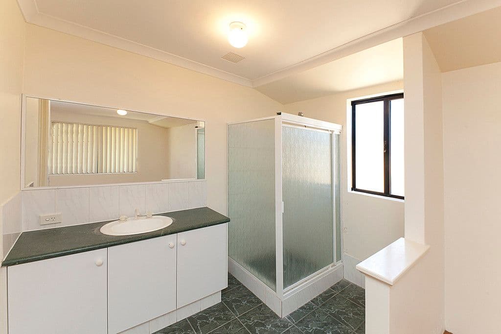 32 Weld Road, Swan View WA 6056, Swan View - Thumbnail 2