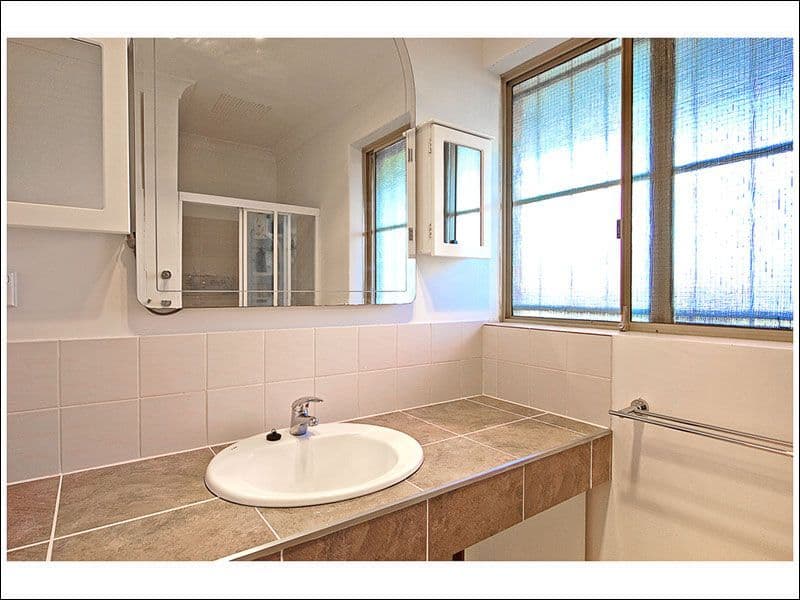 4a Gossamer Avenue, MIRRABOOKA WA 6061, Mirrabooka - Thumbnail 6