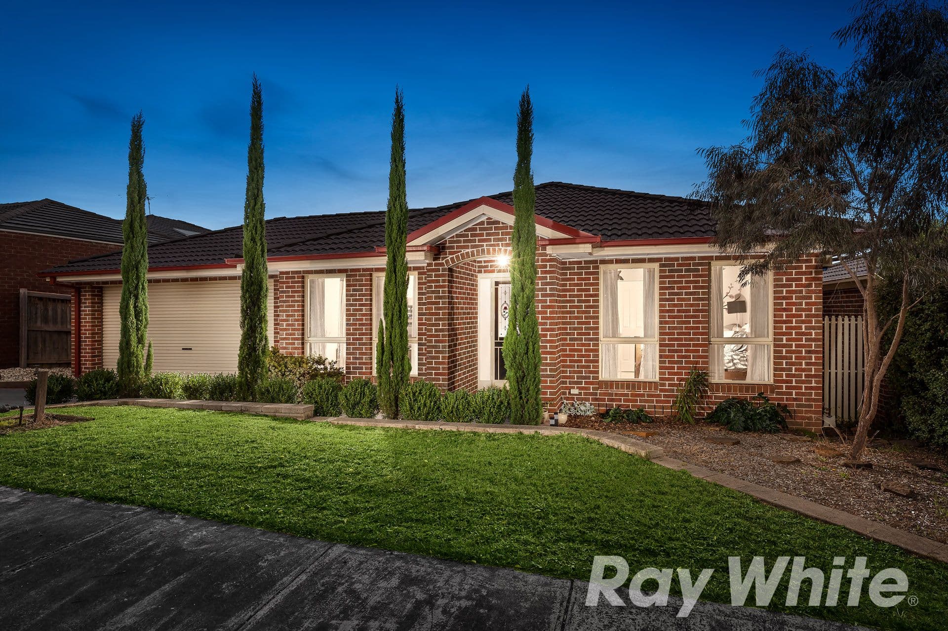 39 Lewins Rail Avenue, South Morang VIC 3752, South Morang - Image 1