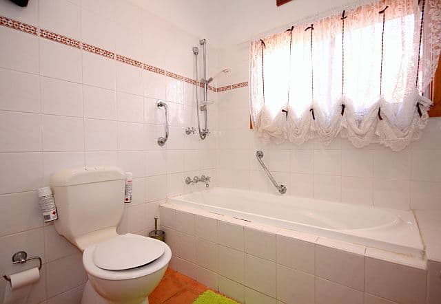 36 Angus Crescent, YAGOONA NSW 2199, Yagoona - Thumbnail 4