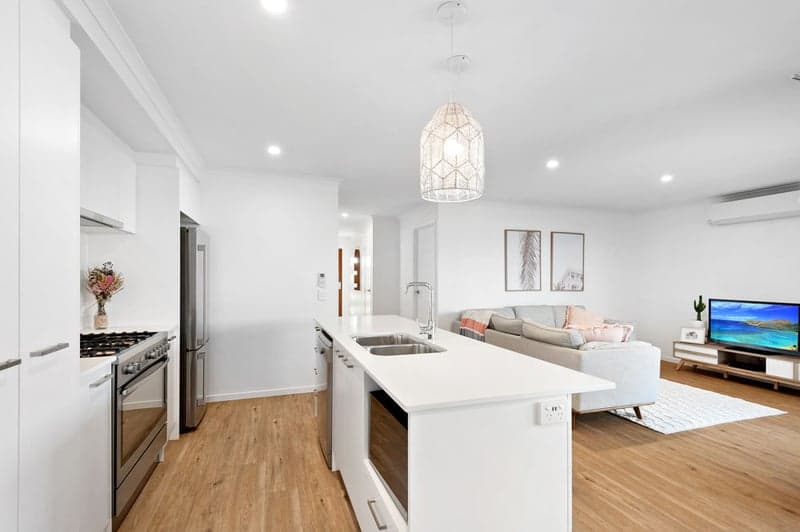13 Beale Road, Baringa - Thumbnail 2