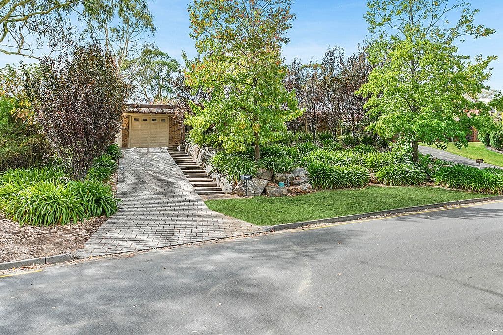 8 Brabham Grove, Aberfoyle Park SA 5159, Aberfoyle Park - Image 1