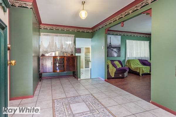 23 Winchcombe Avenue, MURRUMBA DOWNS QLD 4503, Murrumba Downs - Thumbnail 4