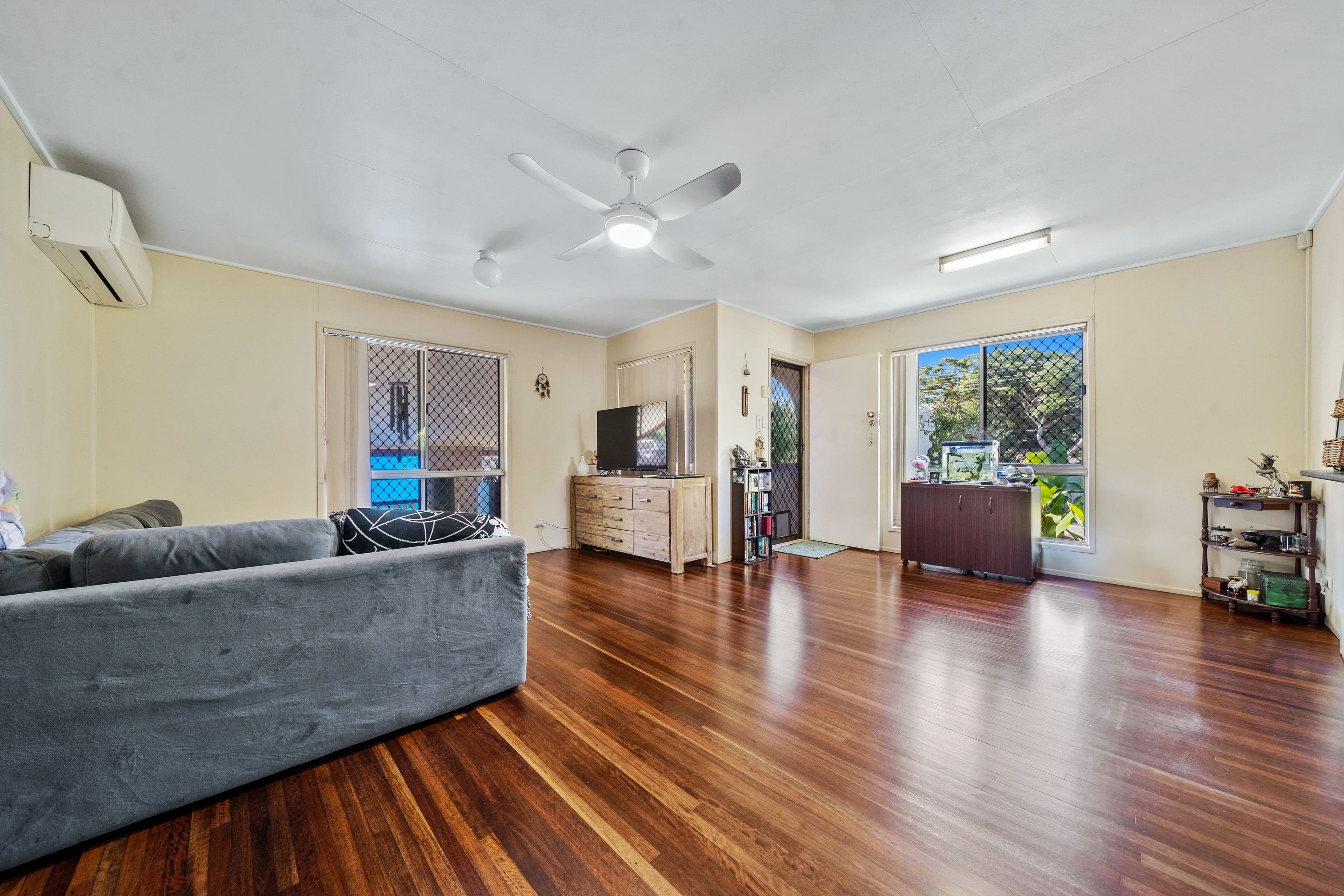23 Hughes Street, Eagleby QLD 4207, Eagleby - Thumbnail 3