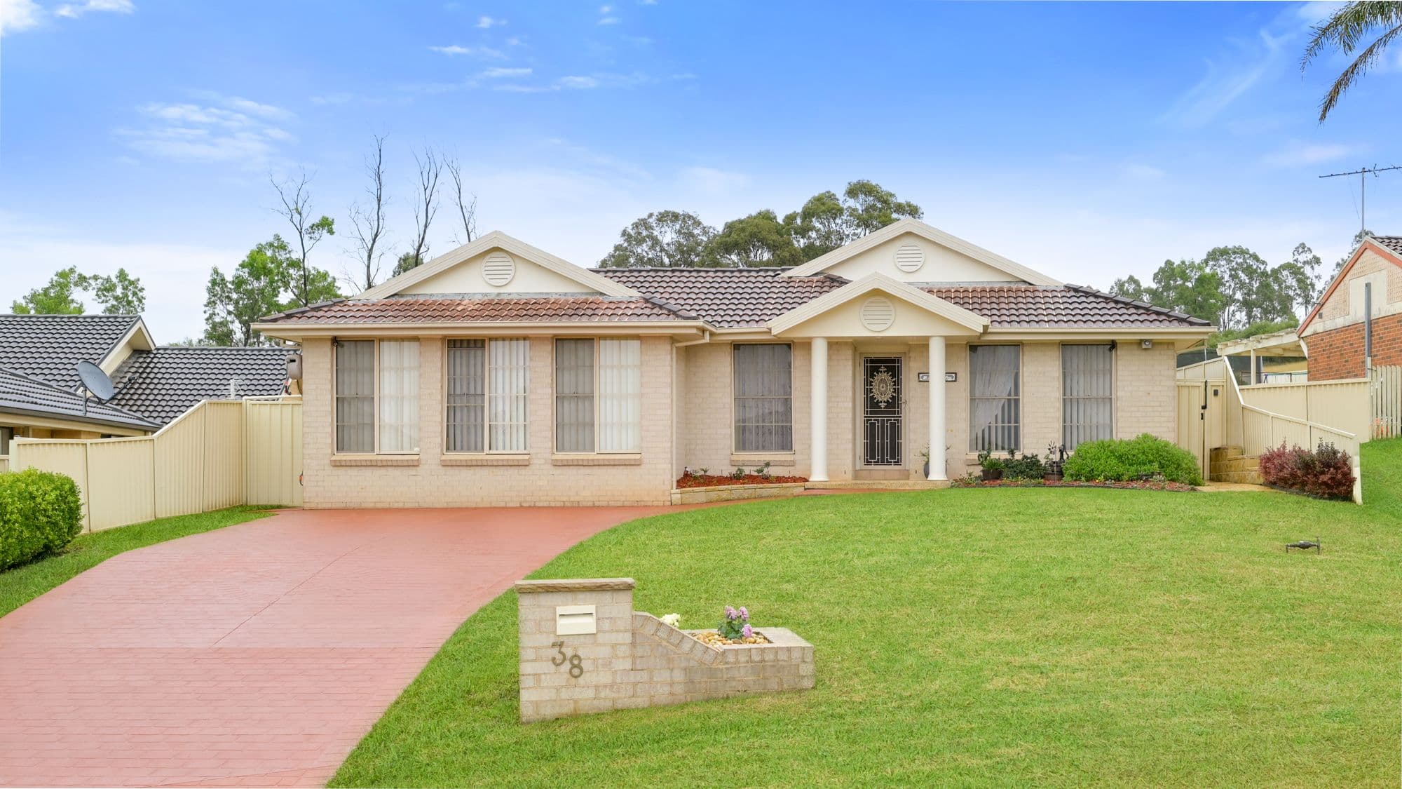 38 Archibald Crescent, Rosemeadow NSW 2560, Rosemeadow - Image 1