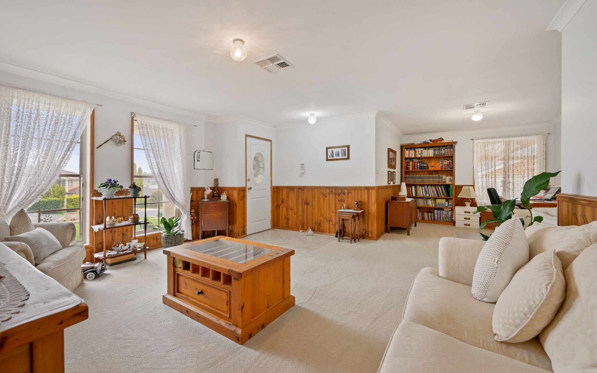 38 Archibald Crescent, Rosemeadow NSW 2560, Rosemeadow - Thumbnail 2