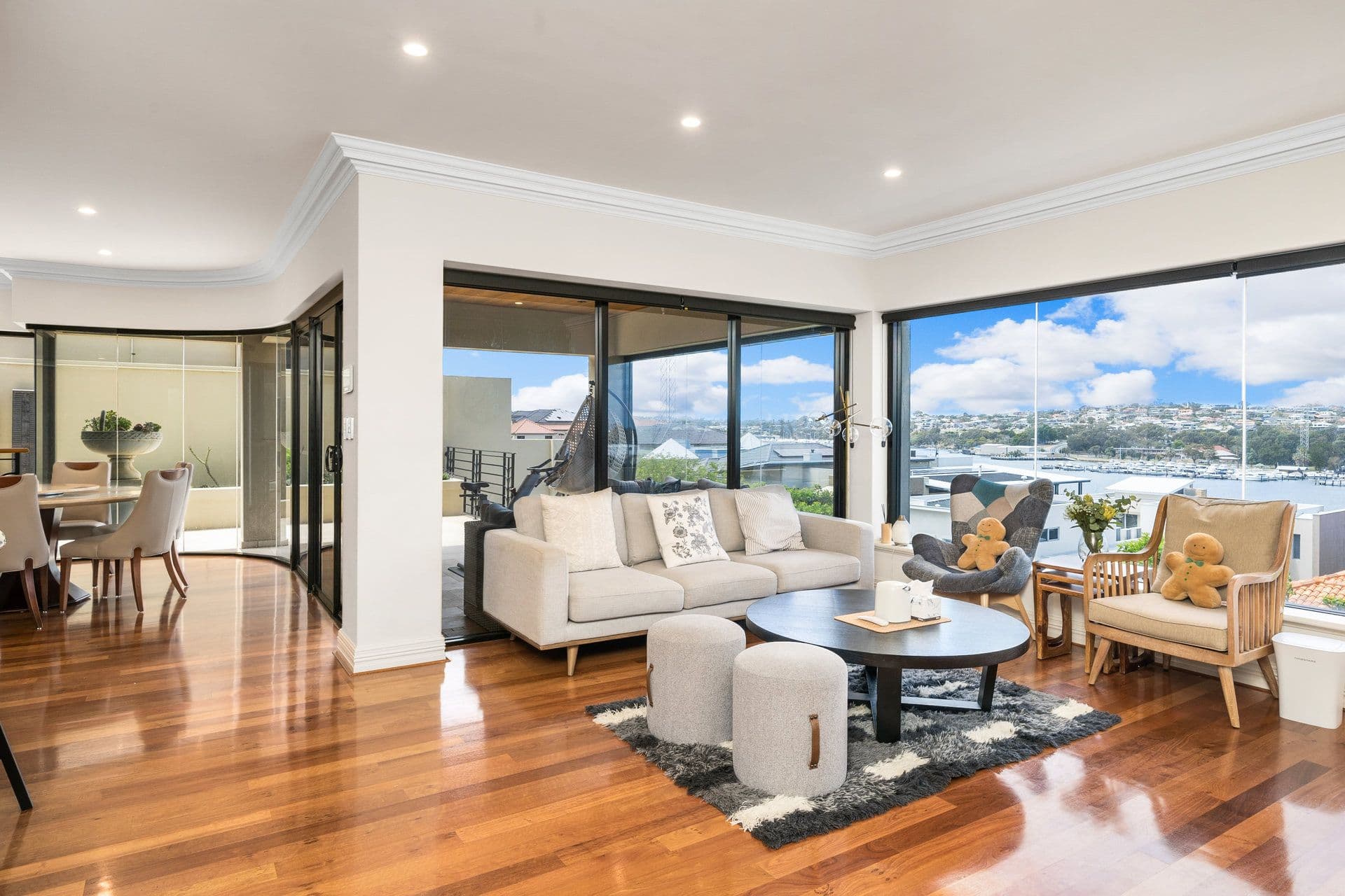 10 Helpman Close, Mosman Park WA 6012, Mosman Park - Thumbnail 2