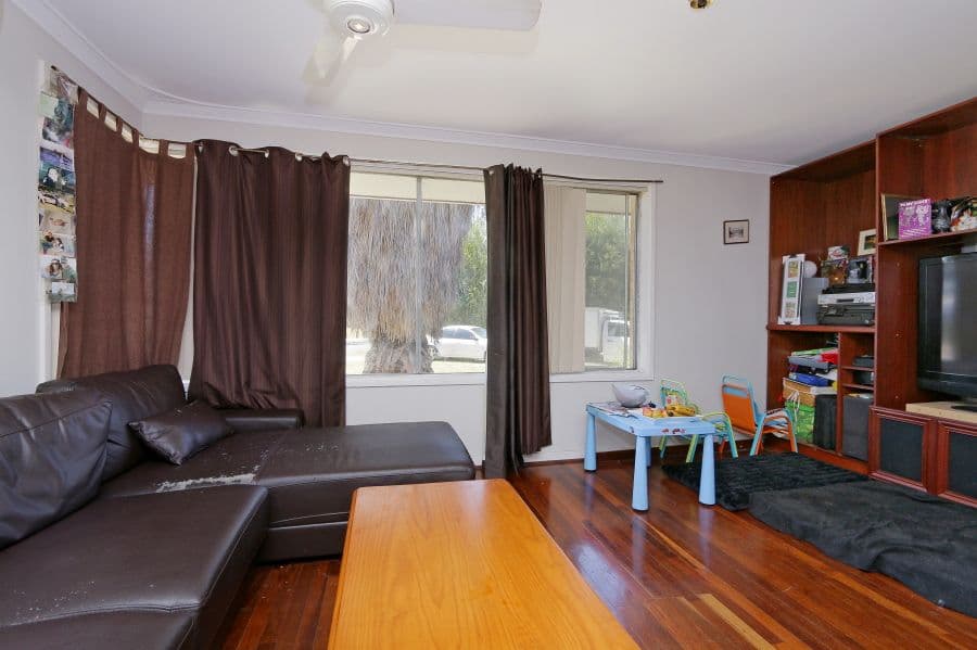 41 Martindale Avenue, Thornlie WA 6108, Thornlie - Thumbnail 4
