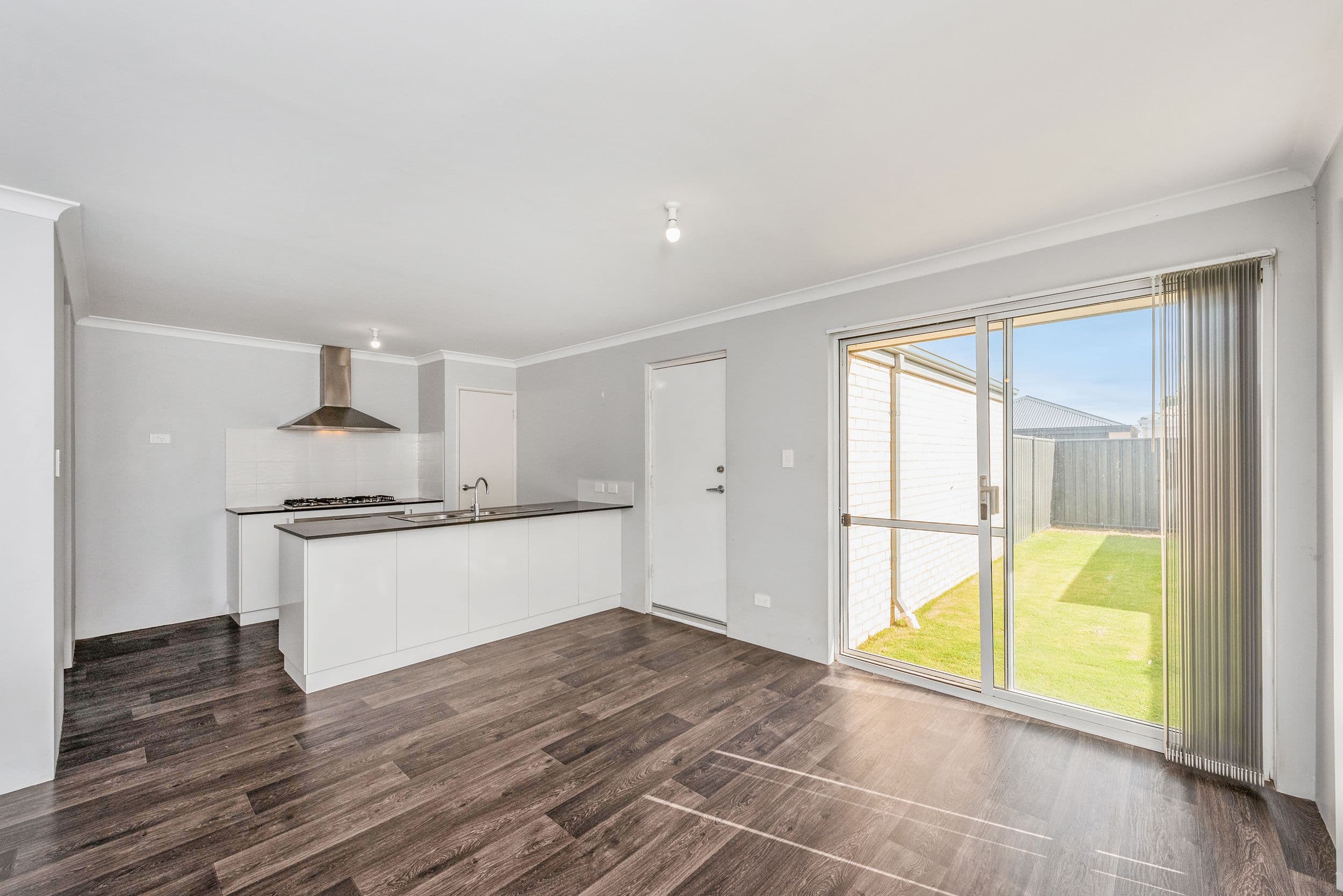233 Lake Valley Drive, Lakelands WA 6180, Lakelands - Thumbnail 6