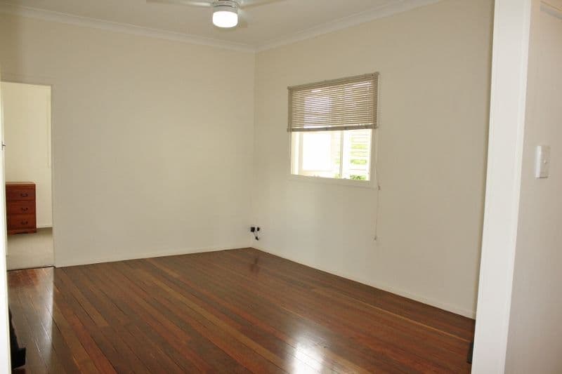 9 Hart Street, Beaudesert QLD 4285, Beaudesert - Thumbnail 4