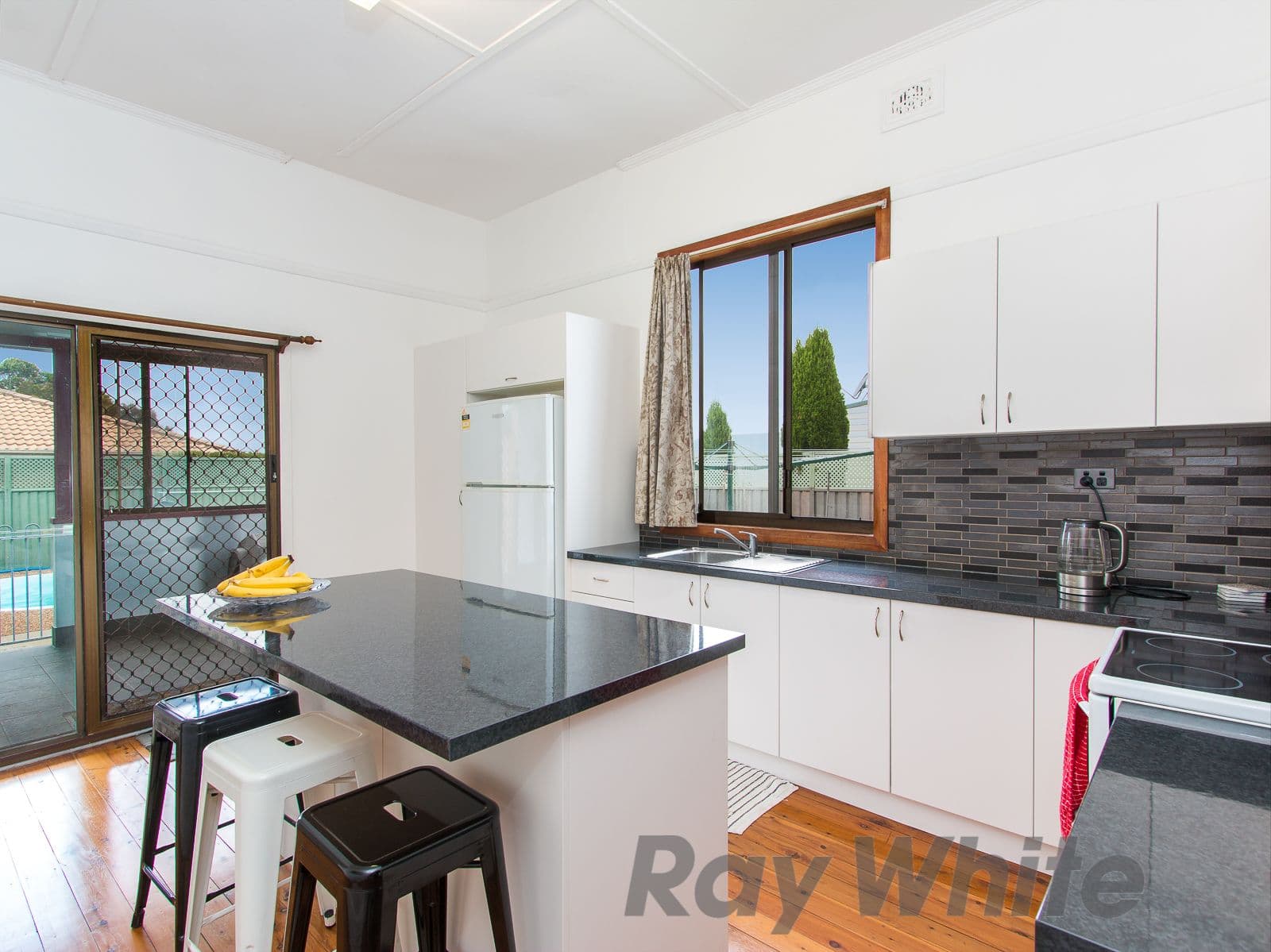 7 Bowerbird Street, Maryland - Thumbnail 3