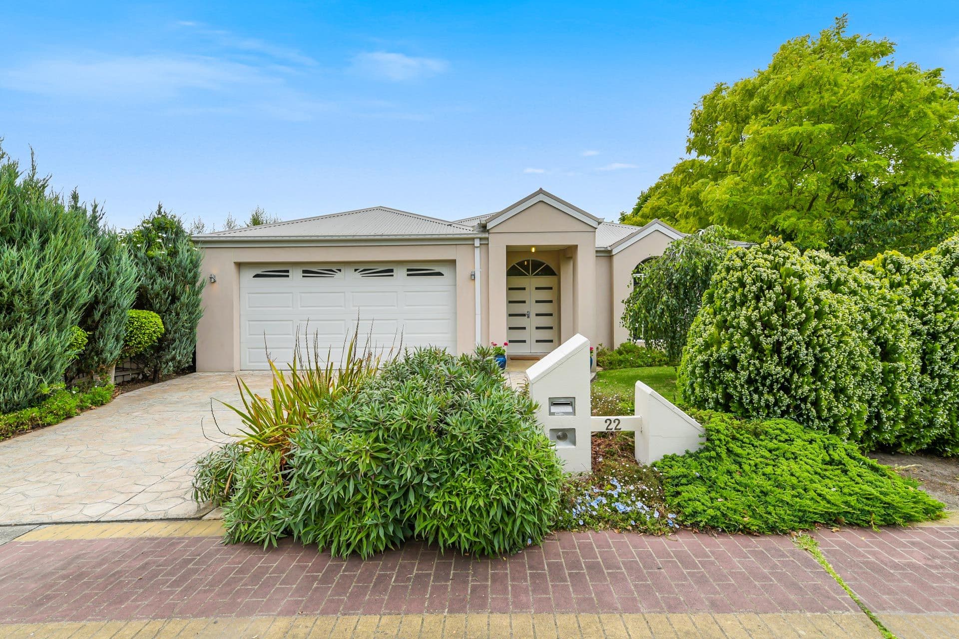22 Grant Close, Berwick VIC 3806, Berwick - Image 1