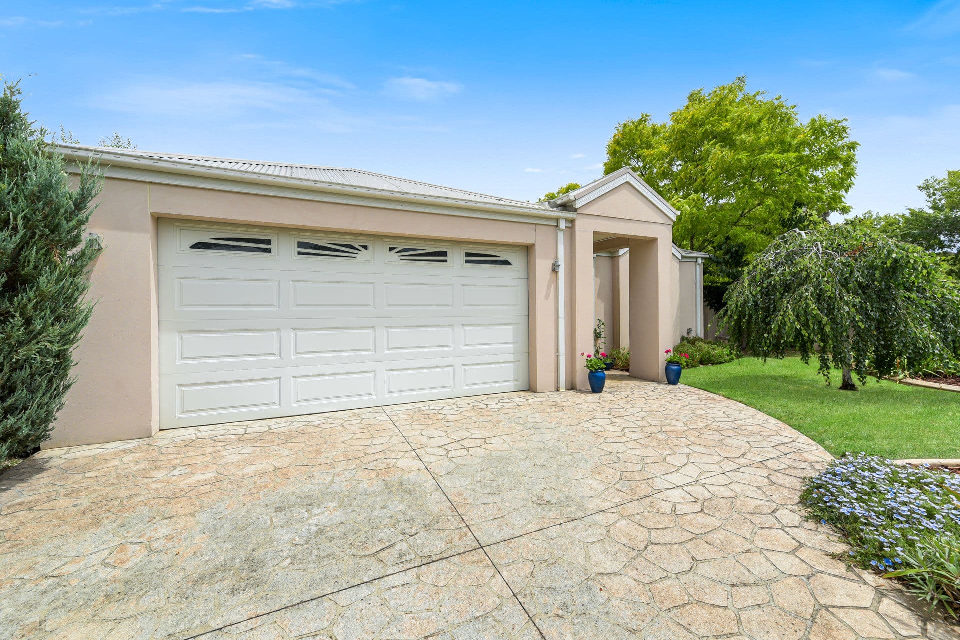 22 Grant Close, Berwick VIC 3806, Berwick - Thumbnail 3