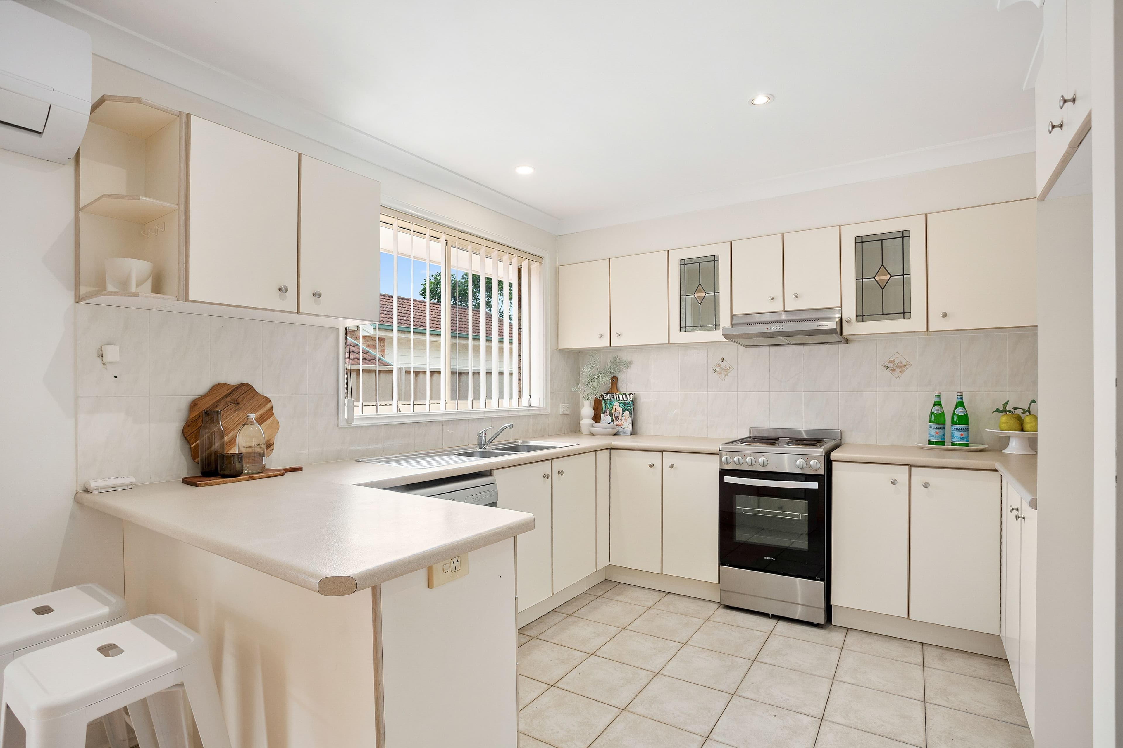 1/6 Panbula Place, Flinders NSW 2529, Flinders - Thumbnail 2