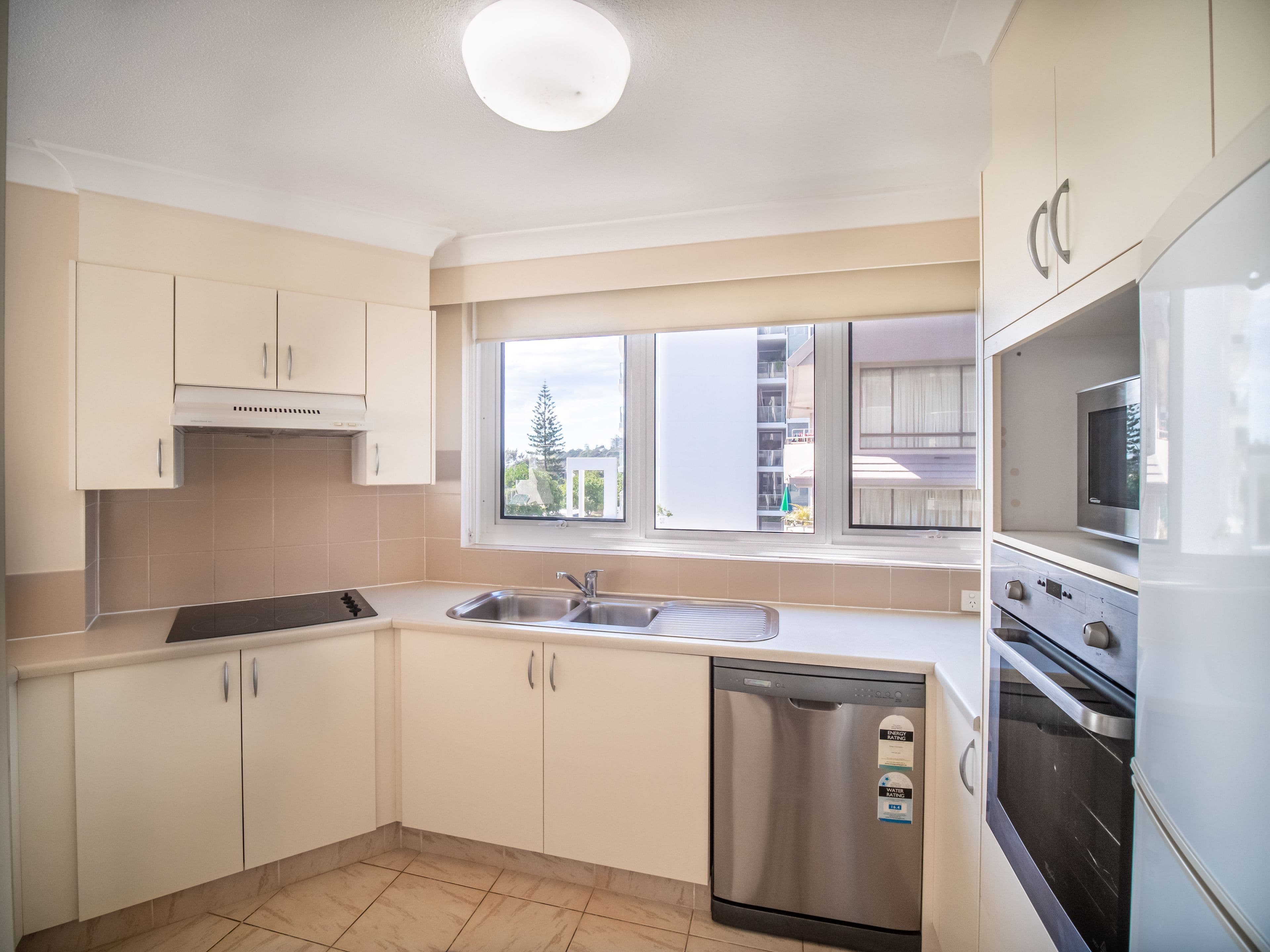 6 Coyne Street, Coolangatta QLD 4225, Coolangatta - Thumbnail 7