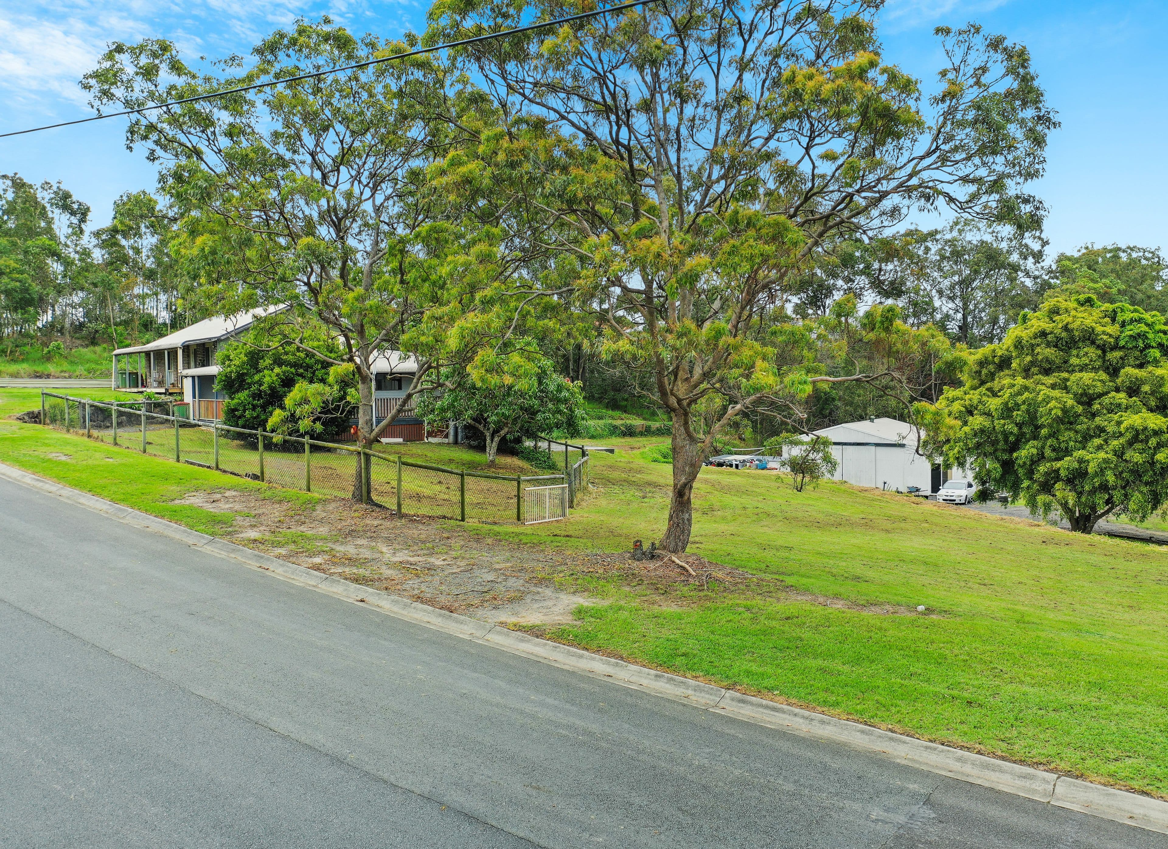 18 Fenton Drive, Tallebudgera QLD 4228, Tallebudgera - Thumbnail 5