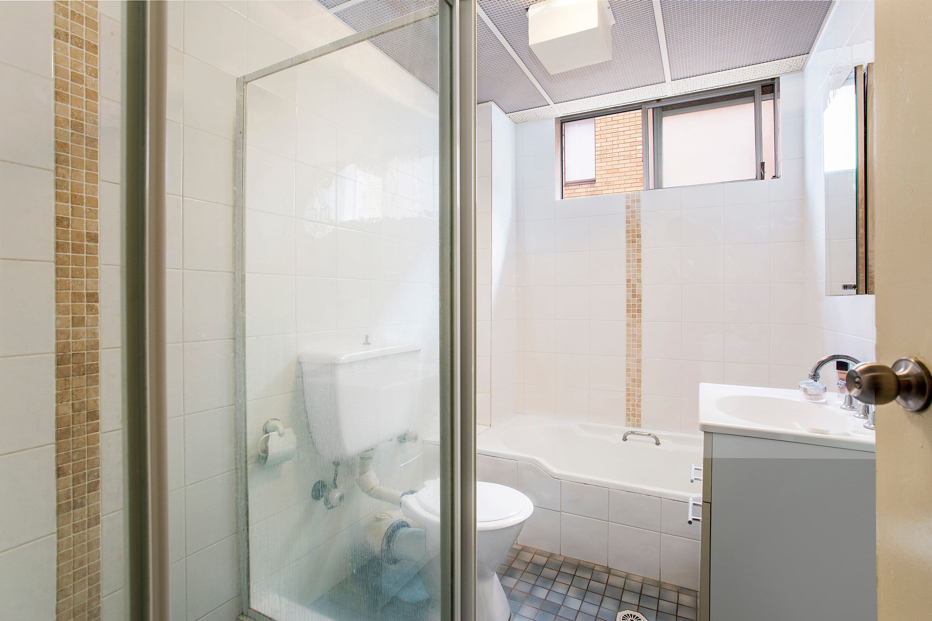 19 Ocean Parade, The Entrance NSW 2261, The Entrance - Thumbnail 5