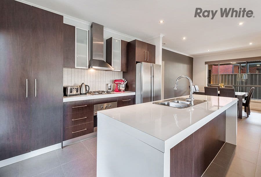 2 Gill Place, Caroline Springs VIC 3023, Caroline Springs - Thumbnail 8