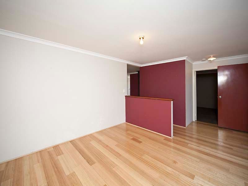 16 Pyrenees Court, CAVERSHAM WA 6055, Caversham - Thumbnail 7