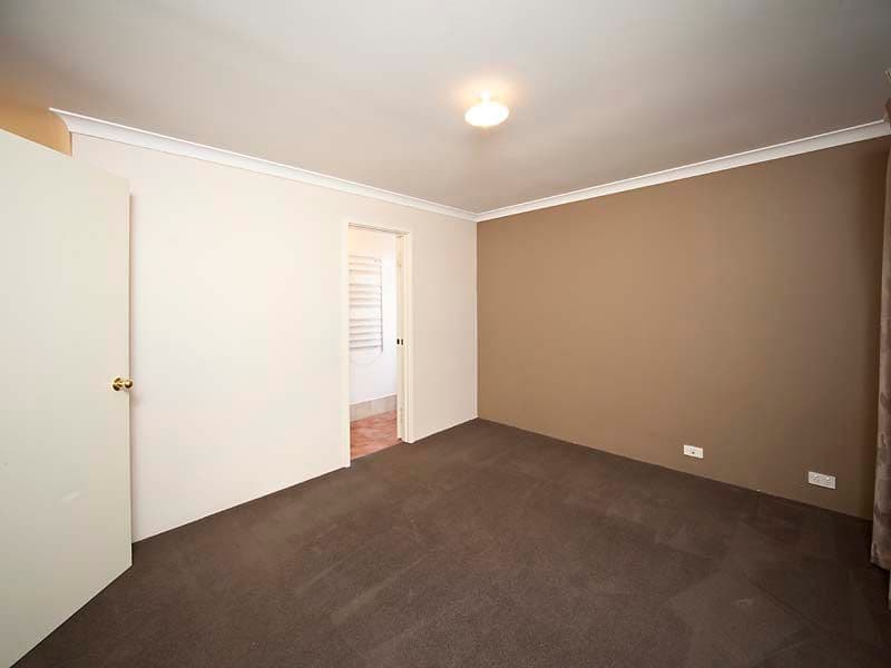 16 Pyrenees Court, CAVERSHAM WA 6055, Caversham - Thumbnail 8