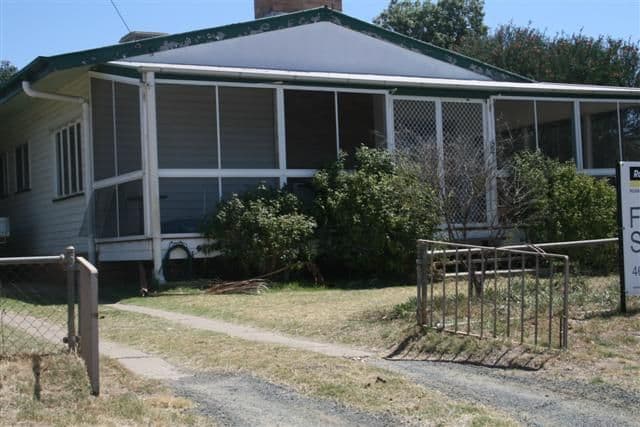 52 Northern Road, ROMA QLD 4455, Roma - Image 1
