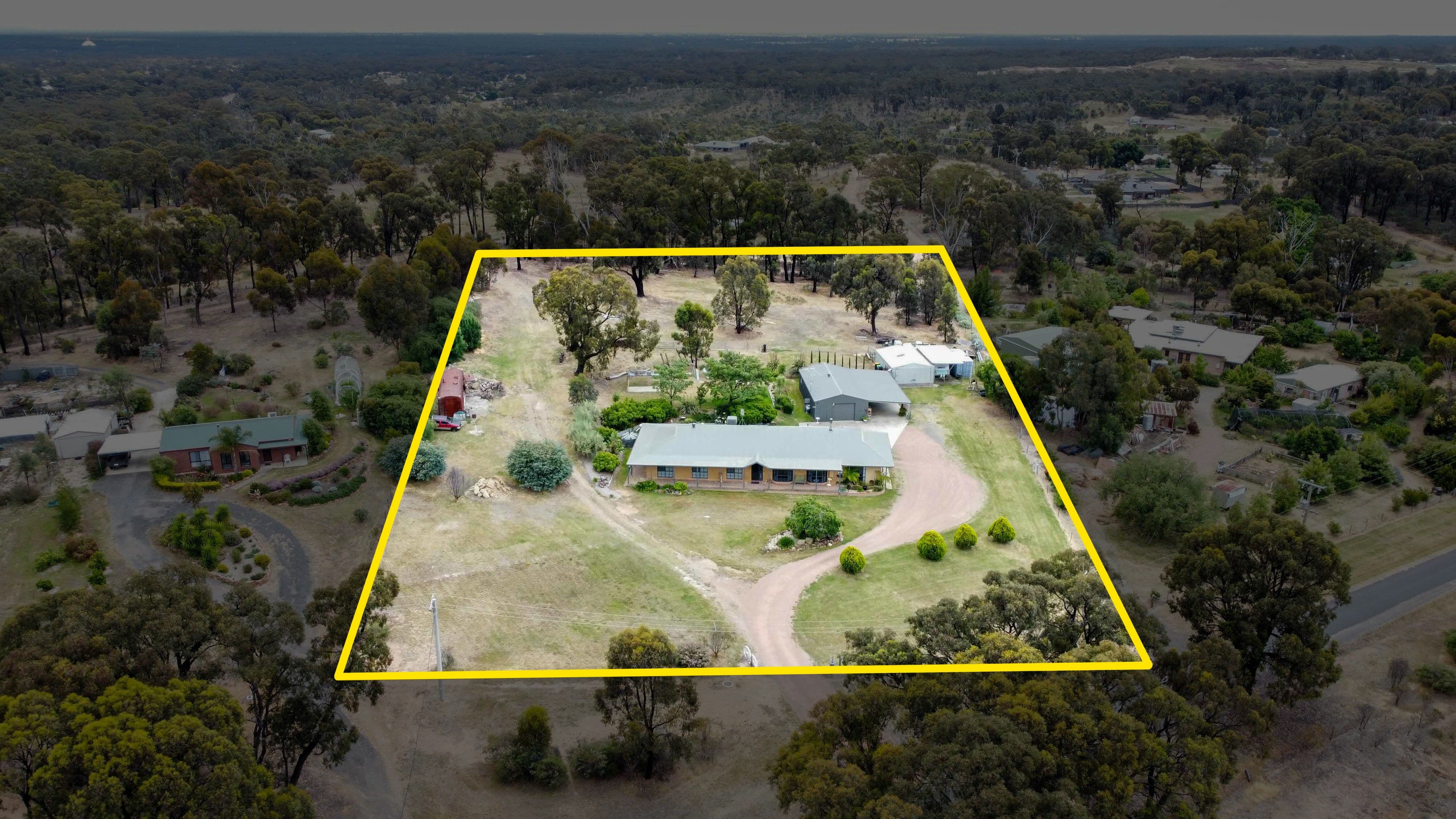 14 Derwent Gully Road, West Bendigo VIC 3550, West Bendigo - Thumbnail 2