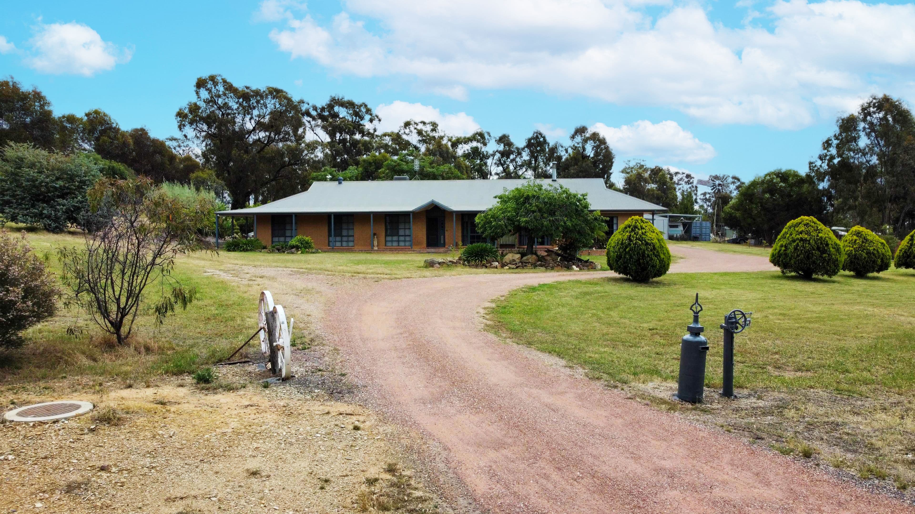 14 Derwent Gully Road, West Bendigo VIC 3550, West Bendigo - Thumbnail 4