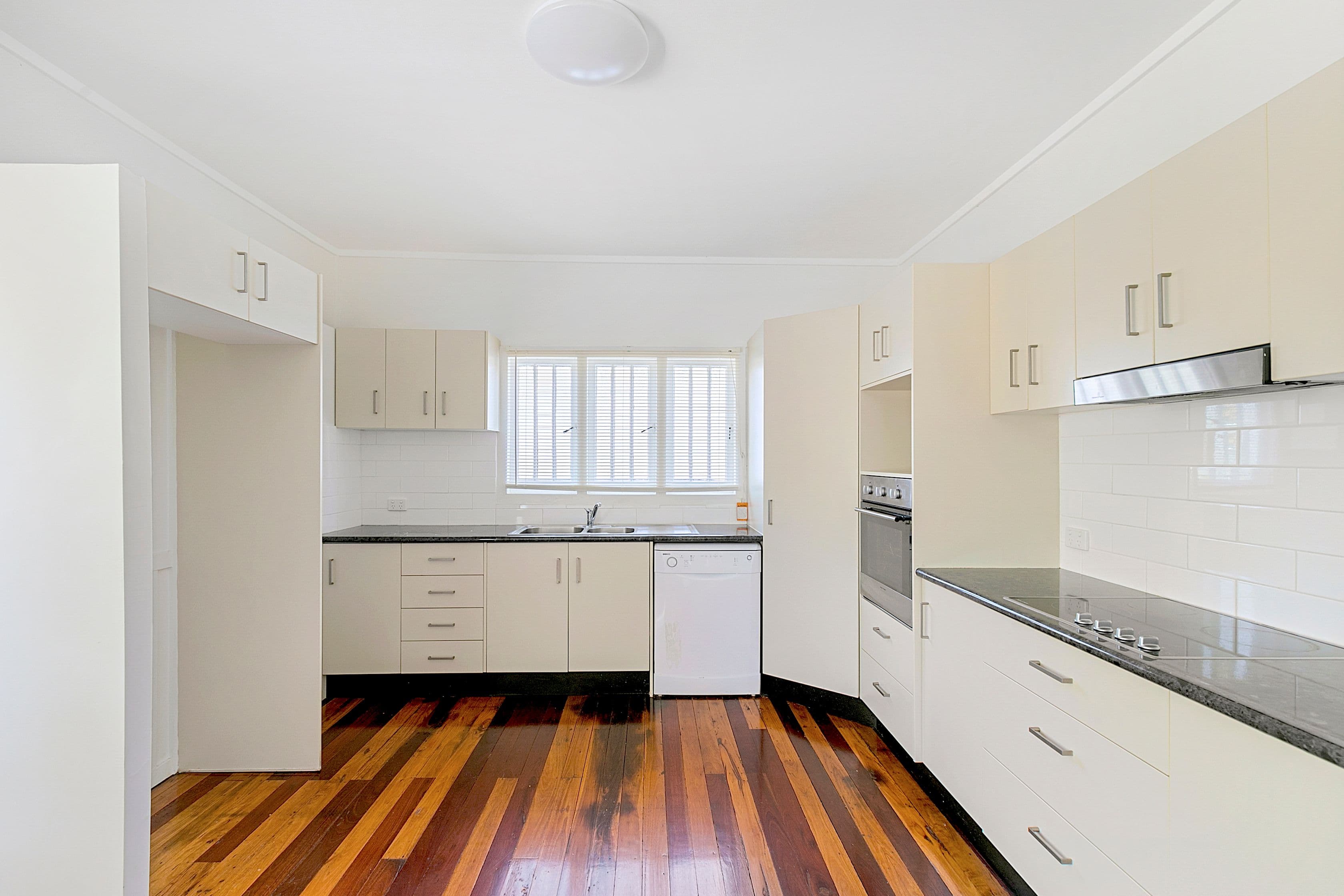 92 Cedar Street, Greenslopes QLD 4120, Greenslopes - Thumbnail 4