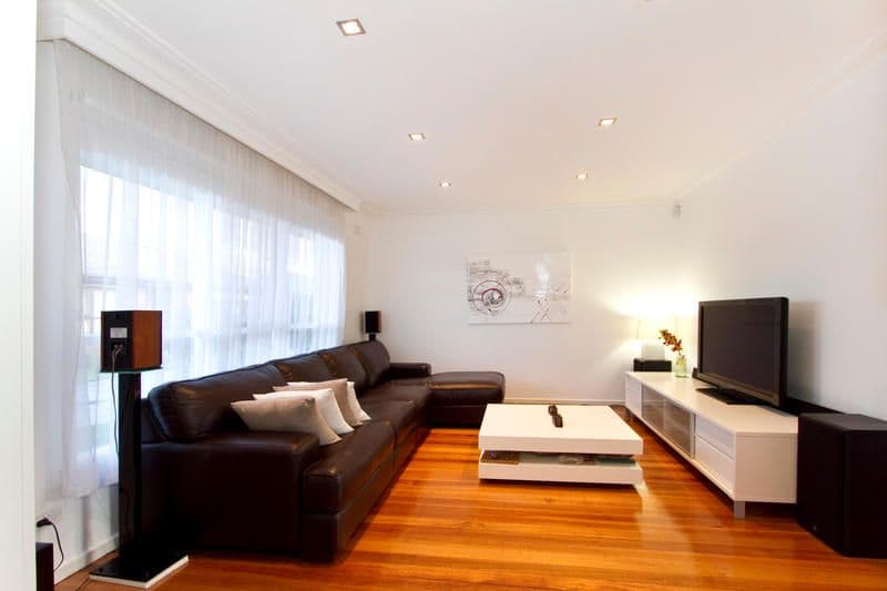 15 Kangaroo Road, MURRUMBEENA VIC 3163, Murrumbeena - Thumbnail 2