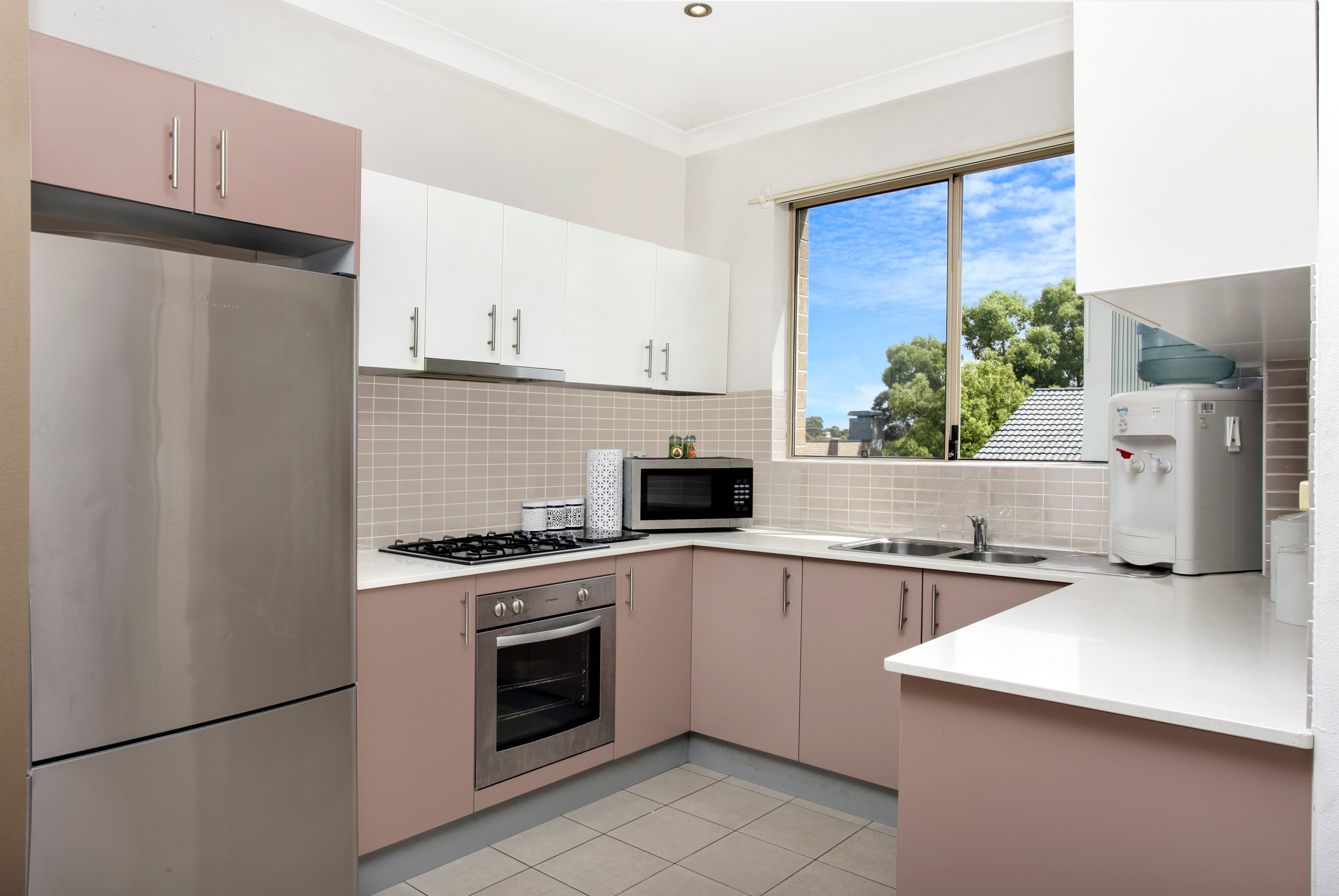 85 Mountford Avenue, Guildford - Thumbnail 3