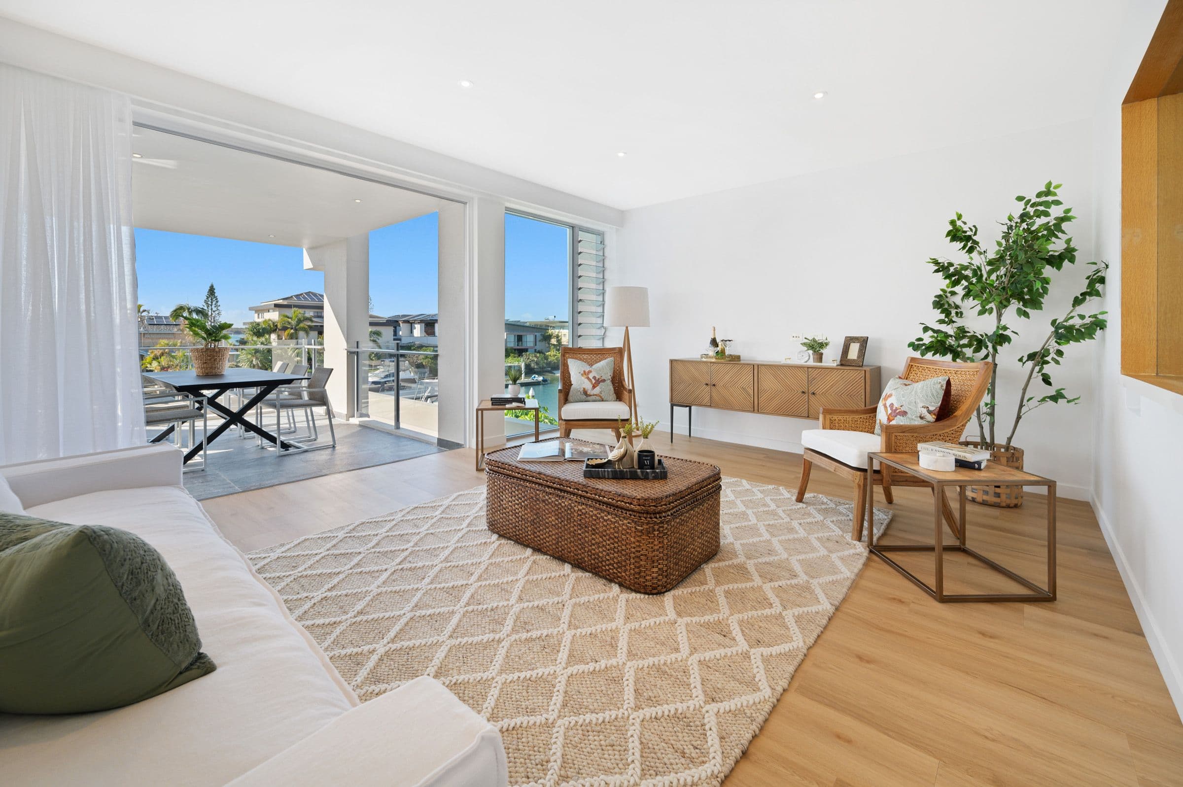 11 Canal Avenue, Runaway Bay QLD 4216, Runaway Bay - Thumbnail 5