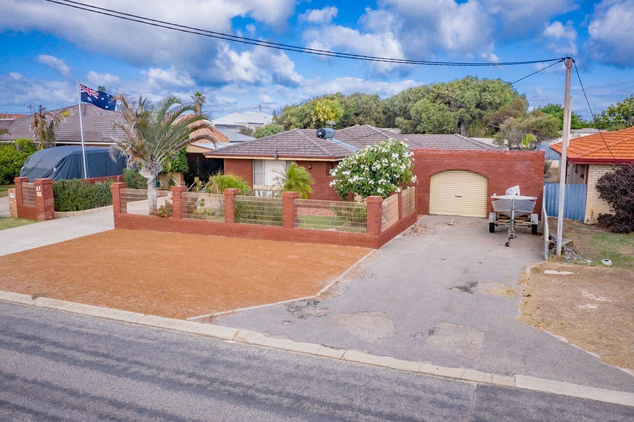 11 Hakea Street, Tarcoola Beach WA 6530, Tarcoola Beach - Thumbnail 2