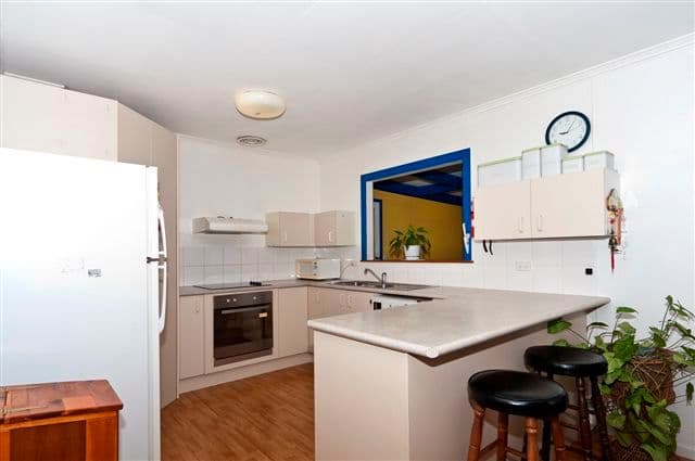 11 McNamara Street, CENTENARY HEIGHTS QLD 4350, Centenary Heights - Thumbnail 2