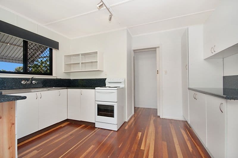 35 Baralga Street, CRANBROOK QLD 4814, Cranbrook - Thumbnail 2