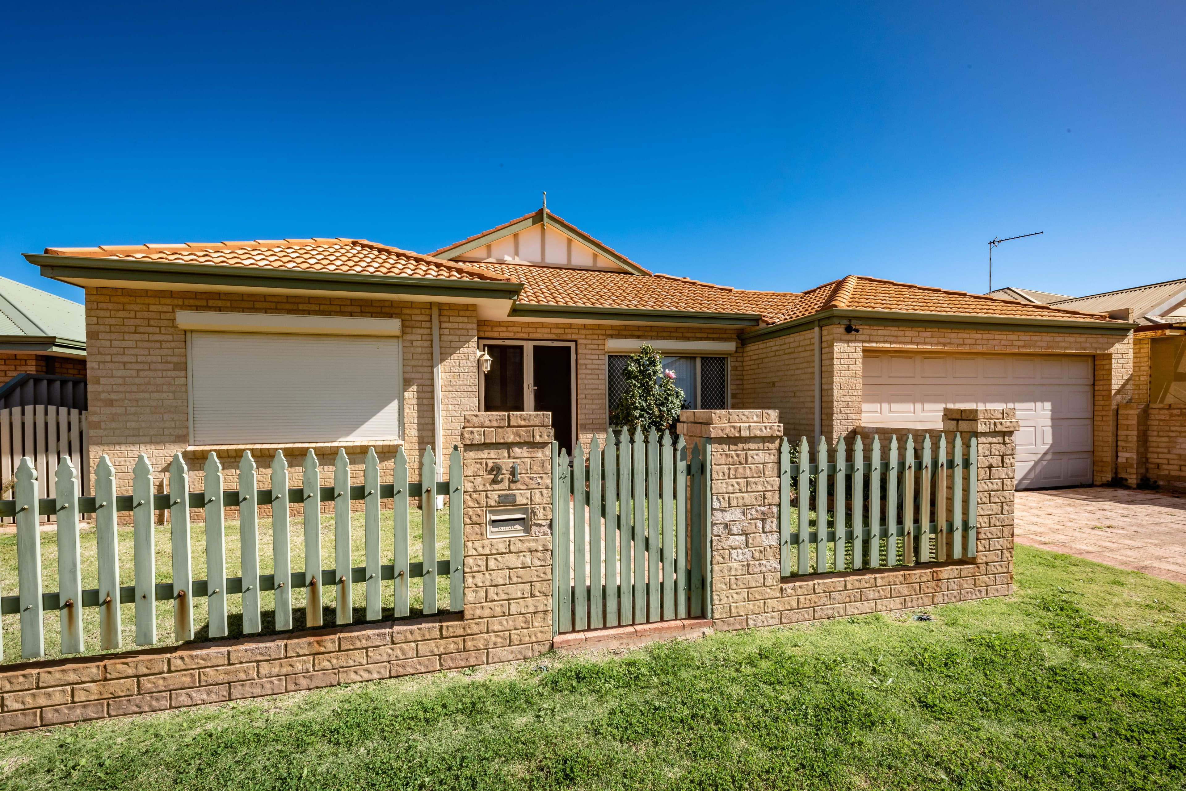 21 Broadbank Lane, Beachlands WA 6530, Beachlands - Image 1