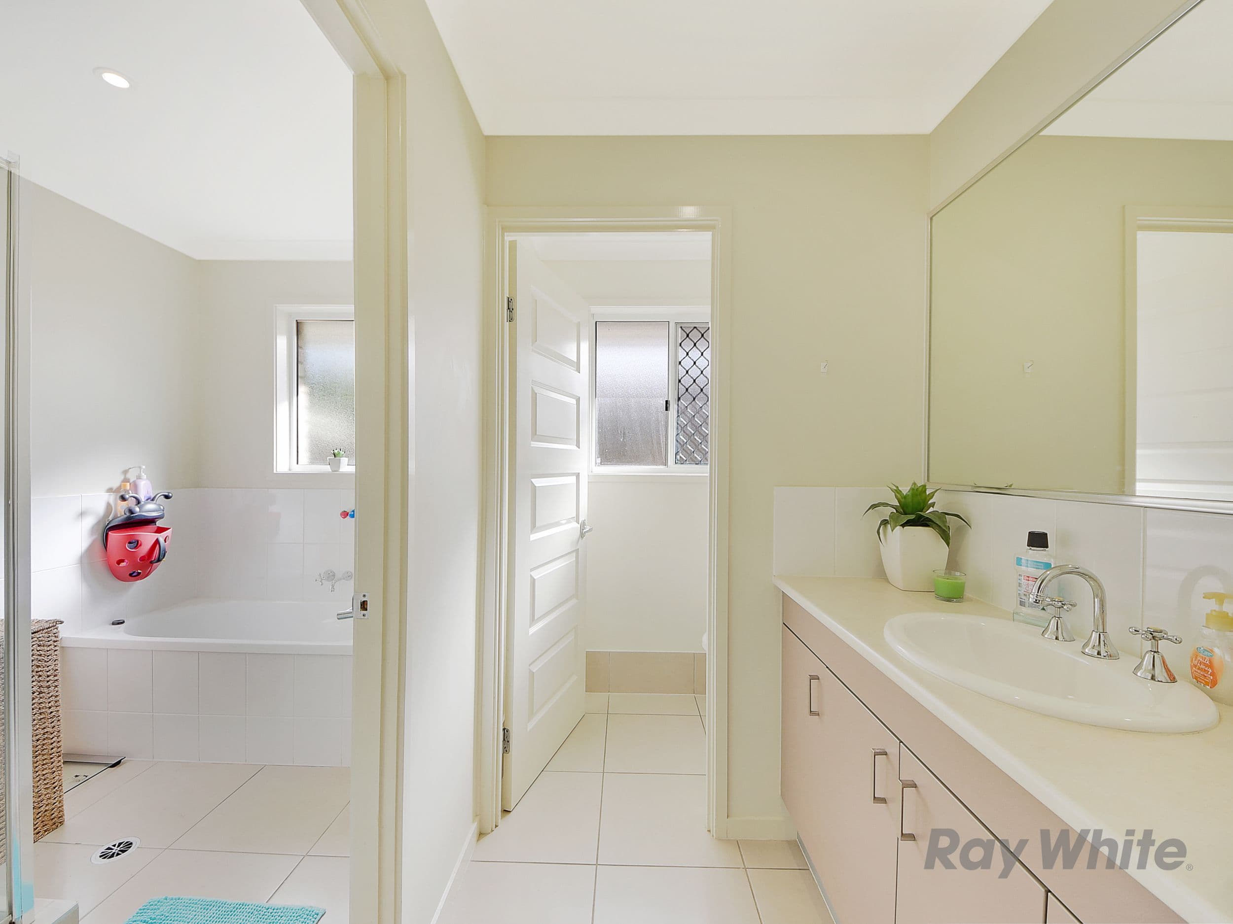 20 Miers Crescent, Murrumba Downs QLD 4503, Murrumba Downs - Thumbnail 2