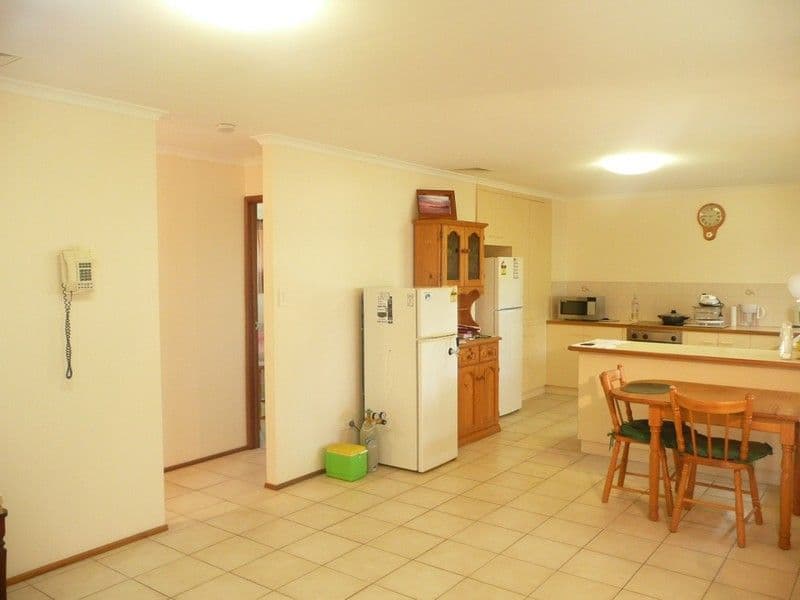 15 Foreshore Parade, BARGARA QLD 4670, Bargara - Thumbnail 6