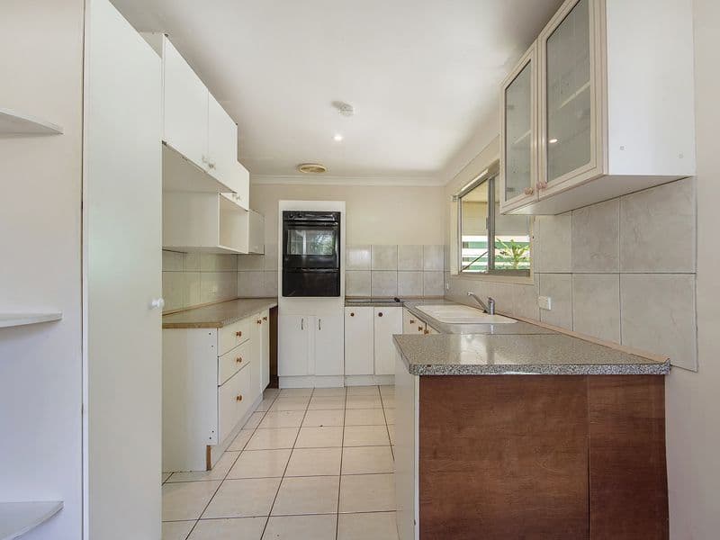 13 Regency Place, MUDGEERABA QLD 4213, Mudgeeraba - Thumbnail 4