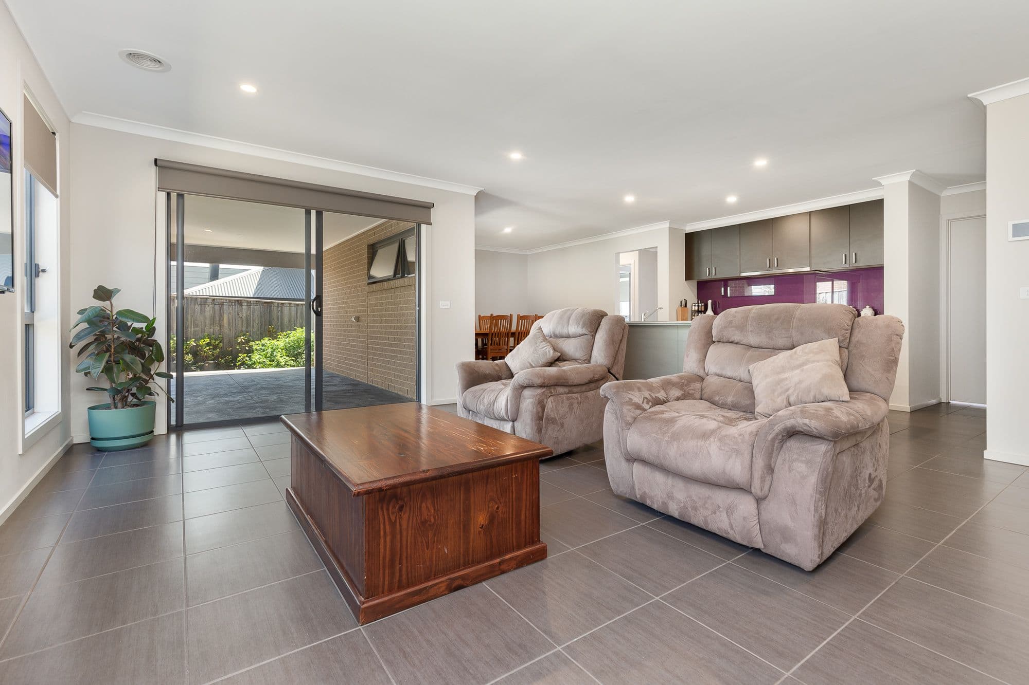 34 Almondsbury Avenue, Berwick VIC 3806, Berwick - Thumbnail 6