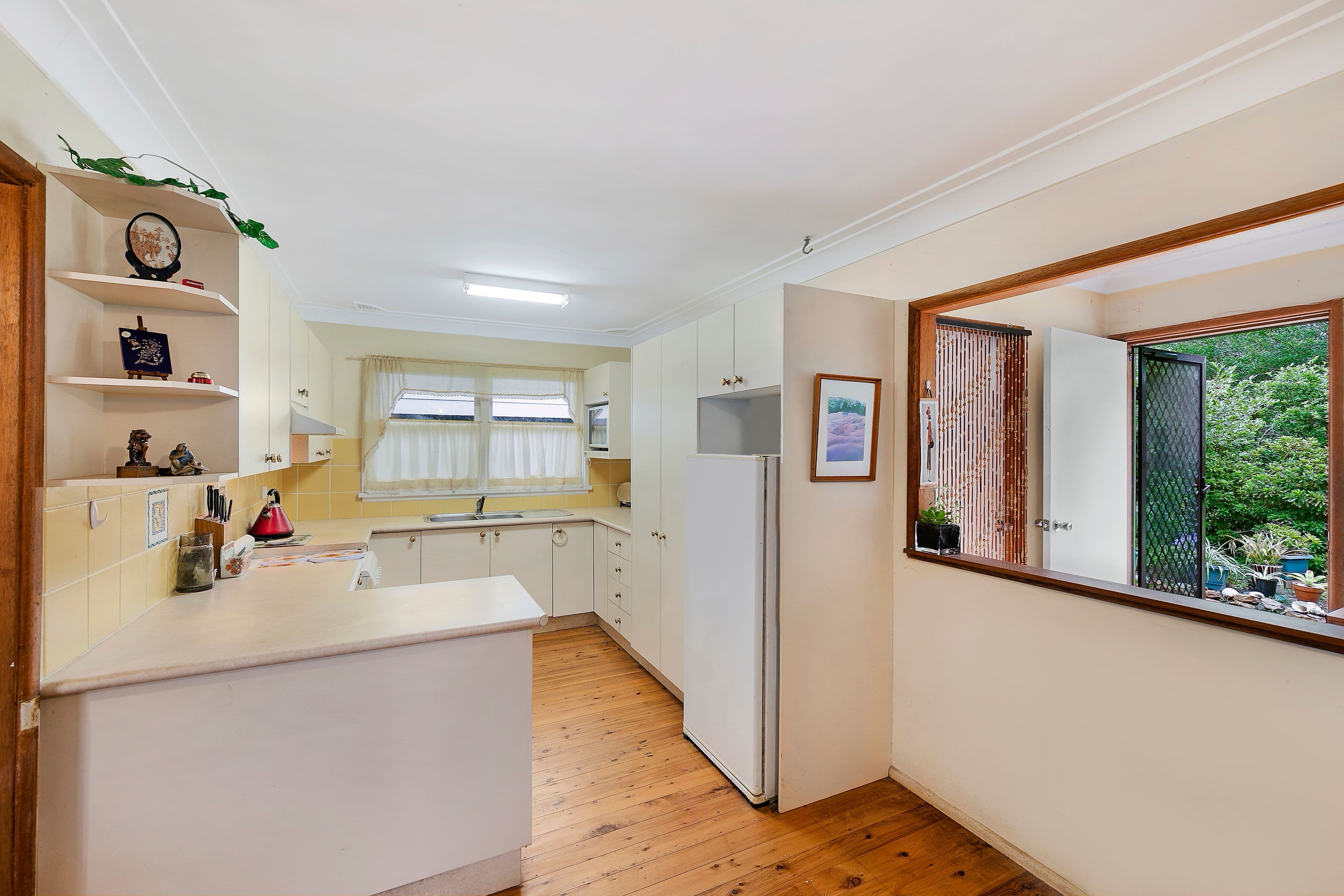 34 Rays Road, Bateau Bay - Thumbnail 2