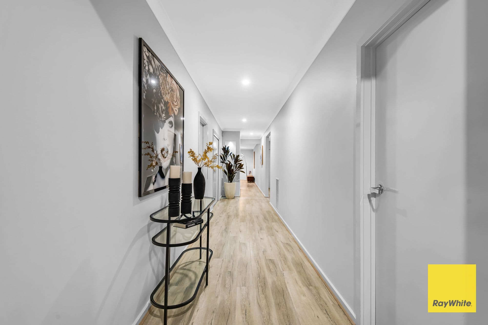 6 Lacebark Way, Tarneit VIC 3029, Tarneit - Thumbnail 2