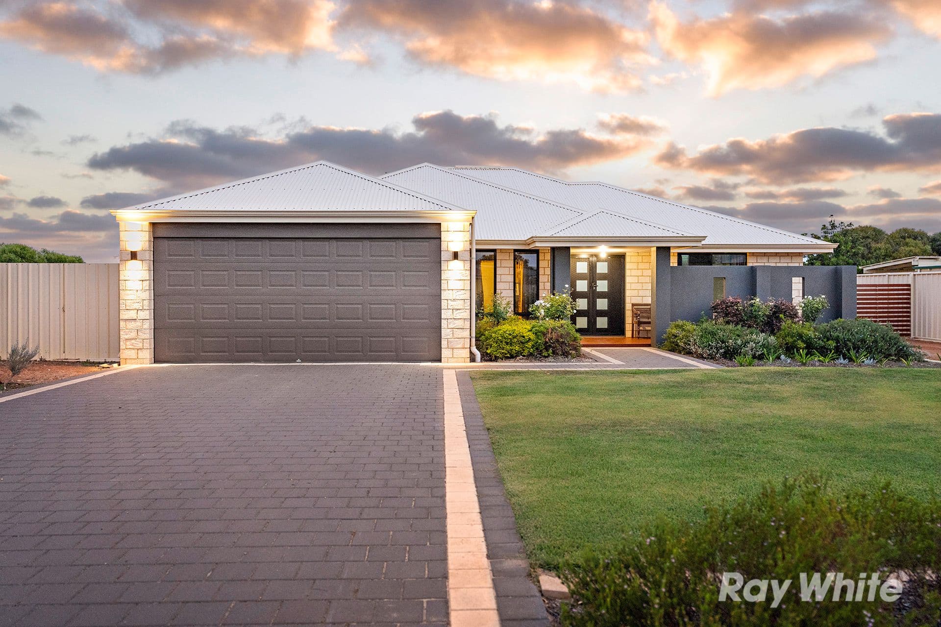 44 Eakins Crescent, Wandina WA 6530, Wandina - Image 1