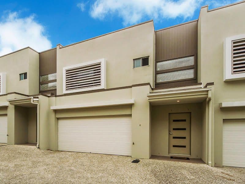 16 Careel Close, Helensvale QLD 4212, Helensvale - Thumbnail 2