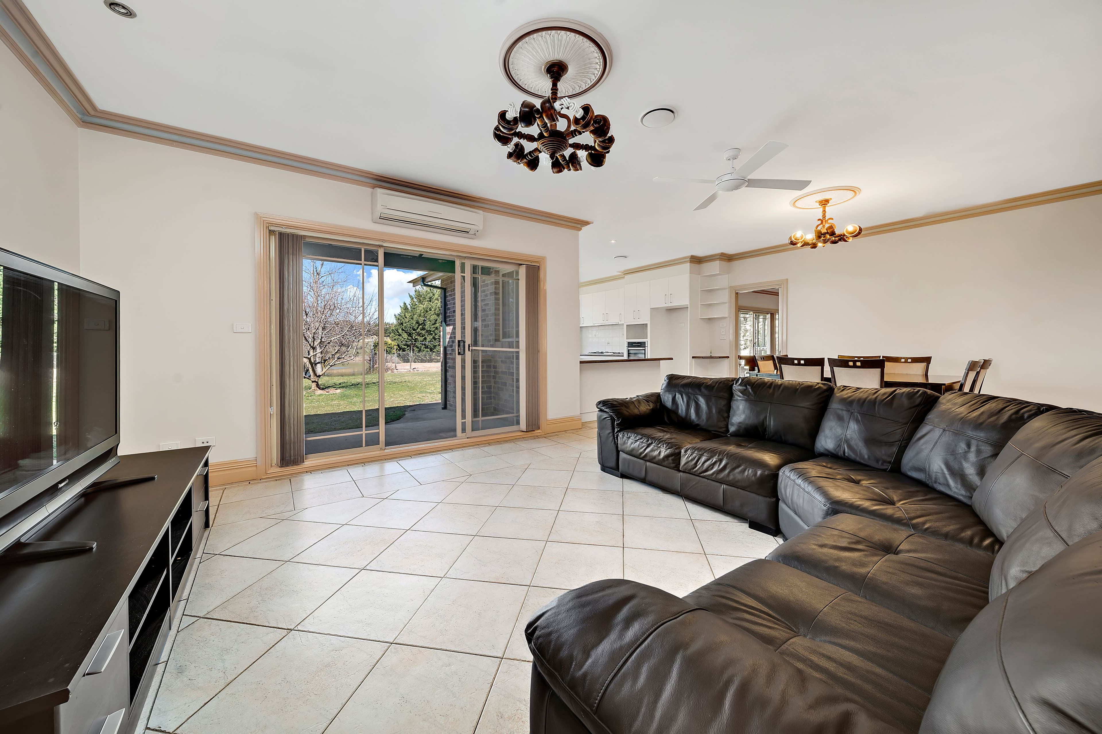 765 Spring Range Road, Springrange - Thumbnail 8