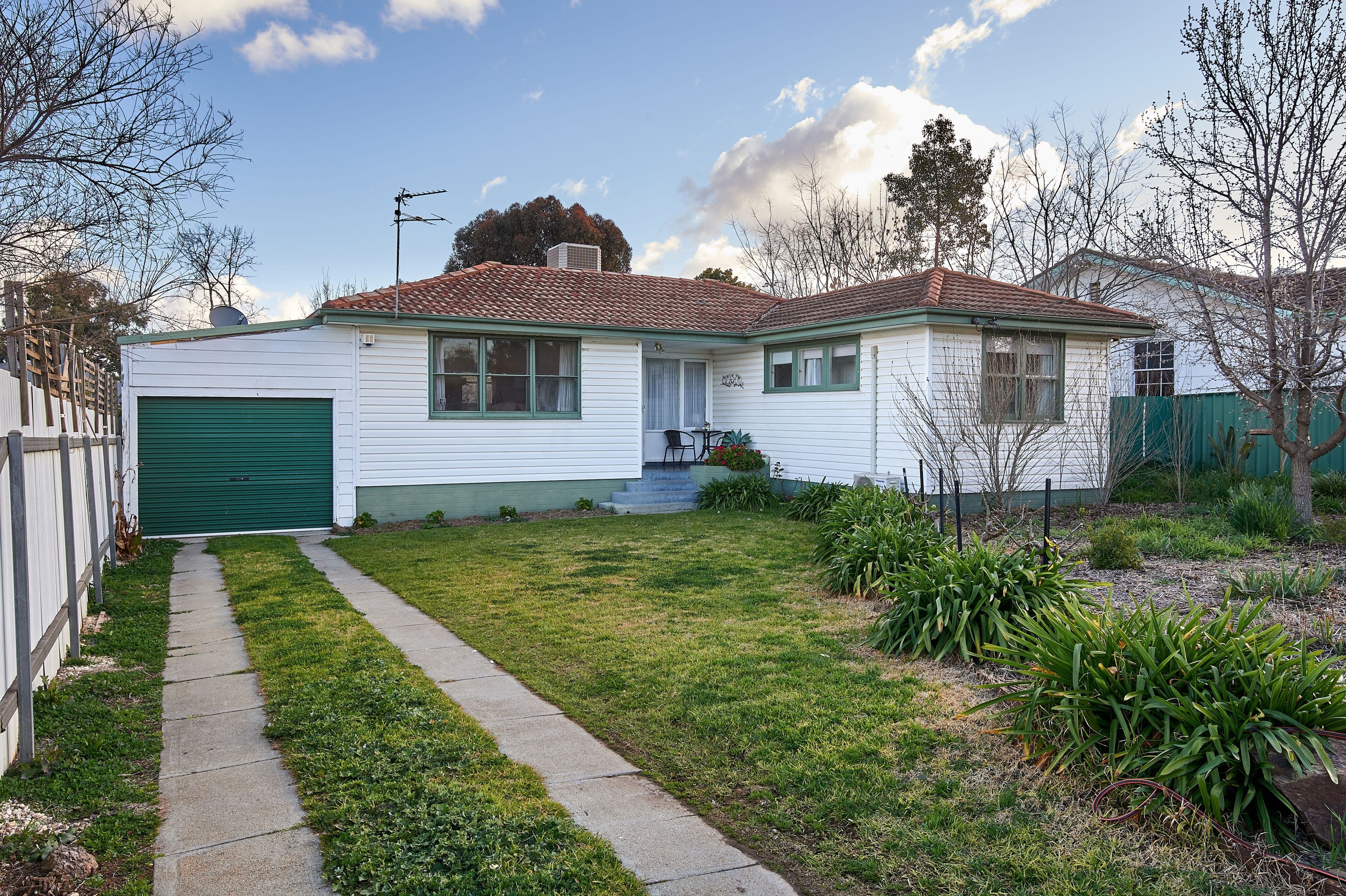 19 Tichborne Crescent, Kooringal - Thumbnail 2