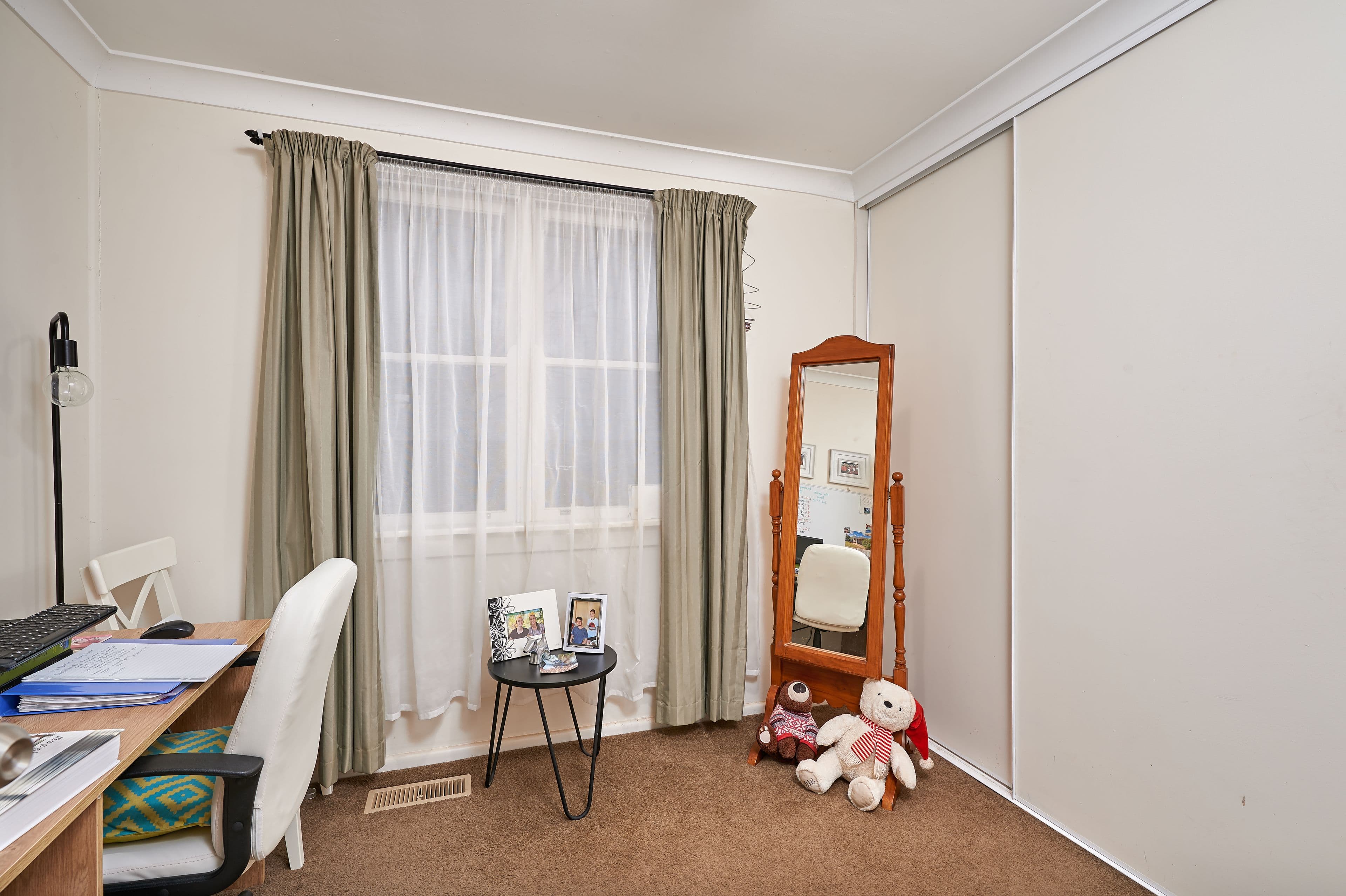 19 Tichborne Crescent, Kooringal - Thumbnail 8
