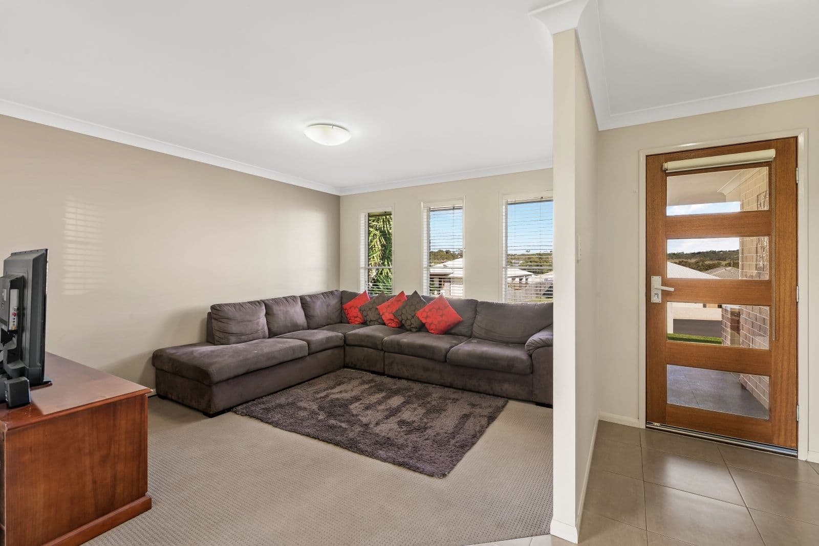 19 Kurrawa Crescent, Glenvale QLD 4350, Glenvale - Thumbnail 2