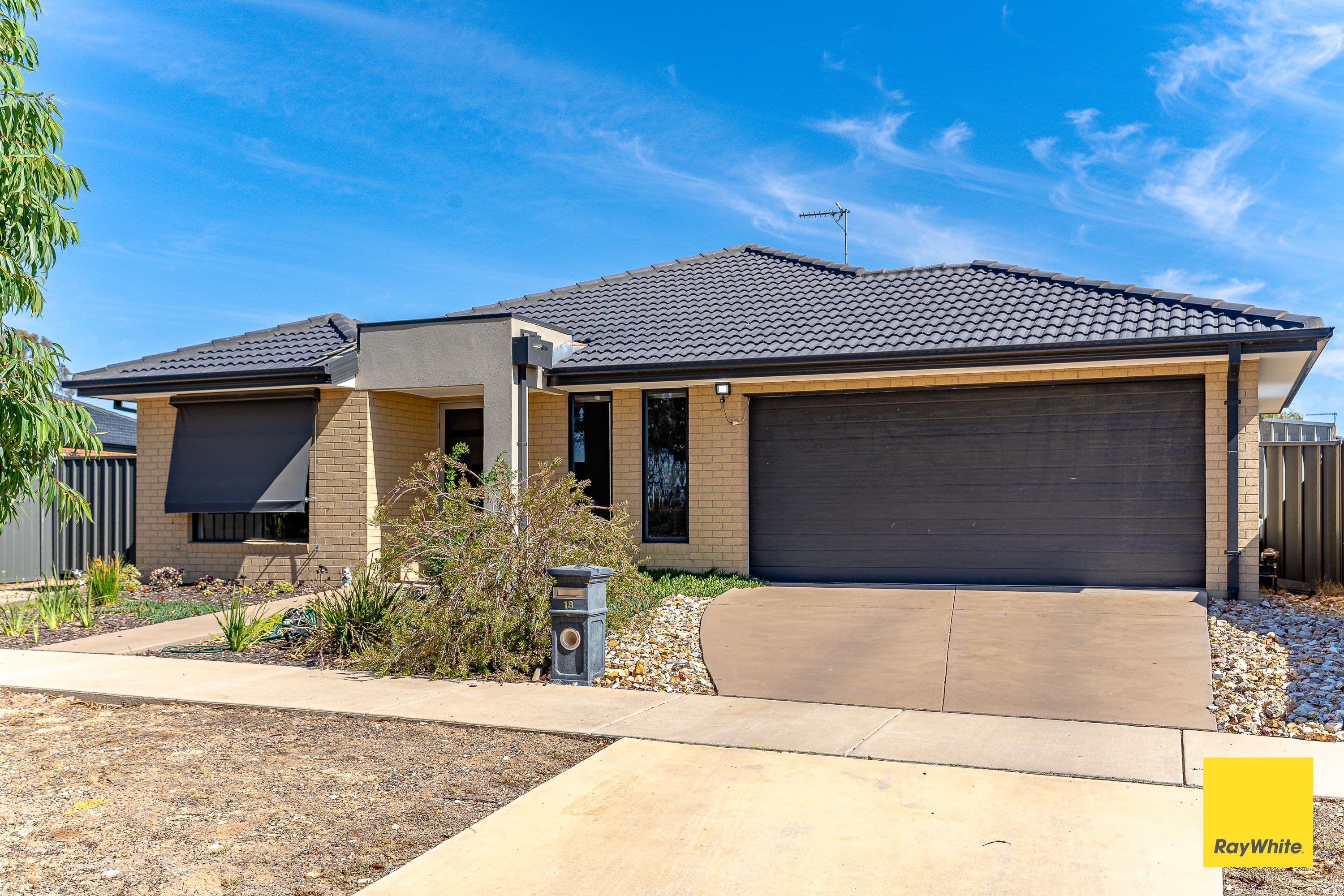 18 Whirrakee Parade, Huntly VIC 3551, Huntly - Thumbnail 2